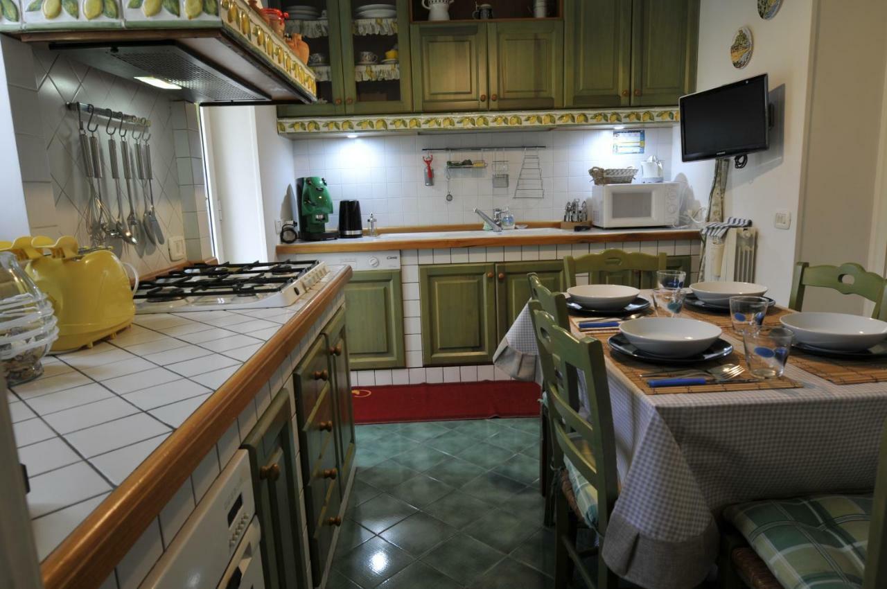 Casa Max Appartement Napels Buitenkant foto