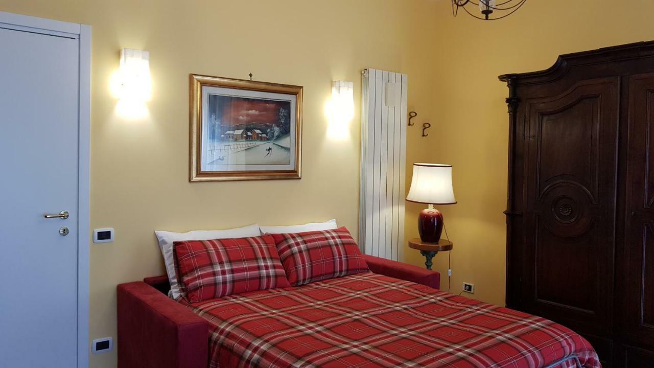 Casa Max Appartement Napels Buitenkant foto