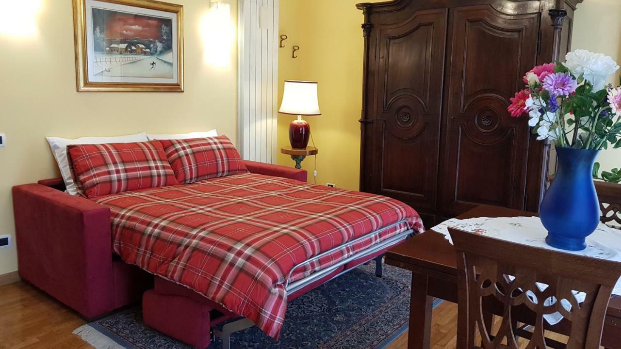 Casa Max Appartement Napels Buitenkant foto