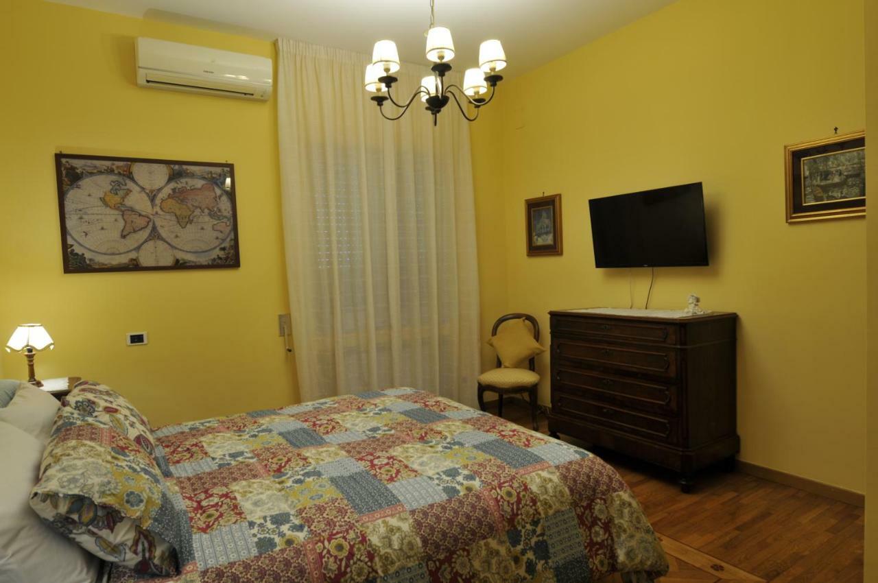 Casa Max Appartement Napels Buitenkant foto