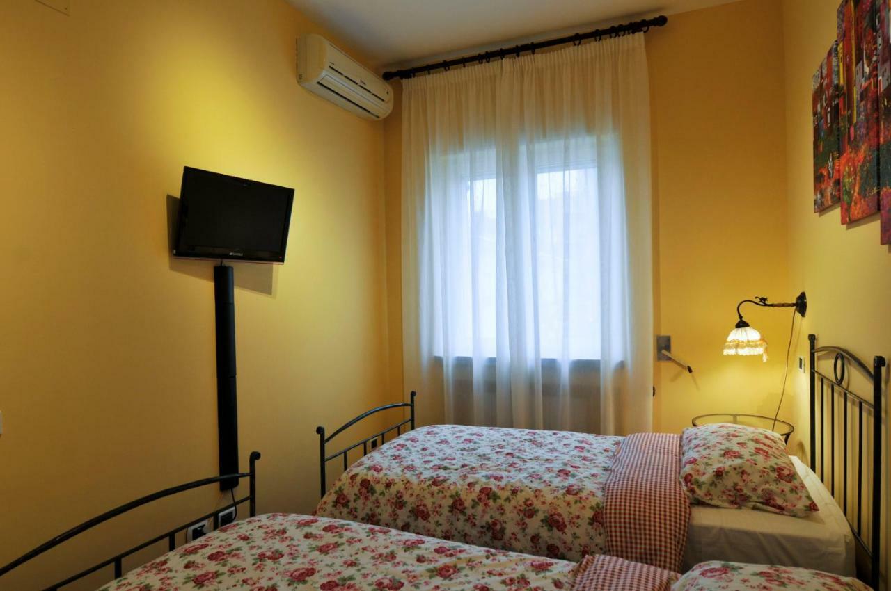 Casa Max Appartement Napels Buitenkant foto