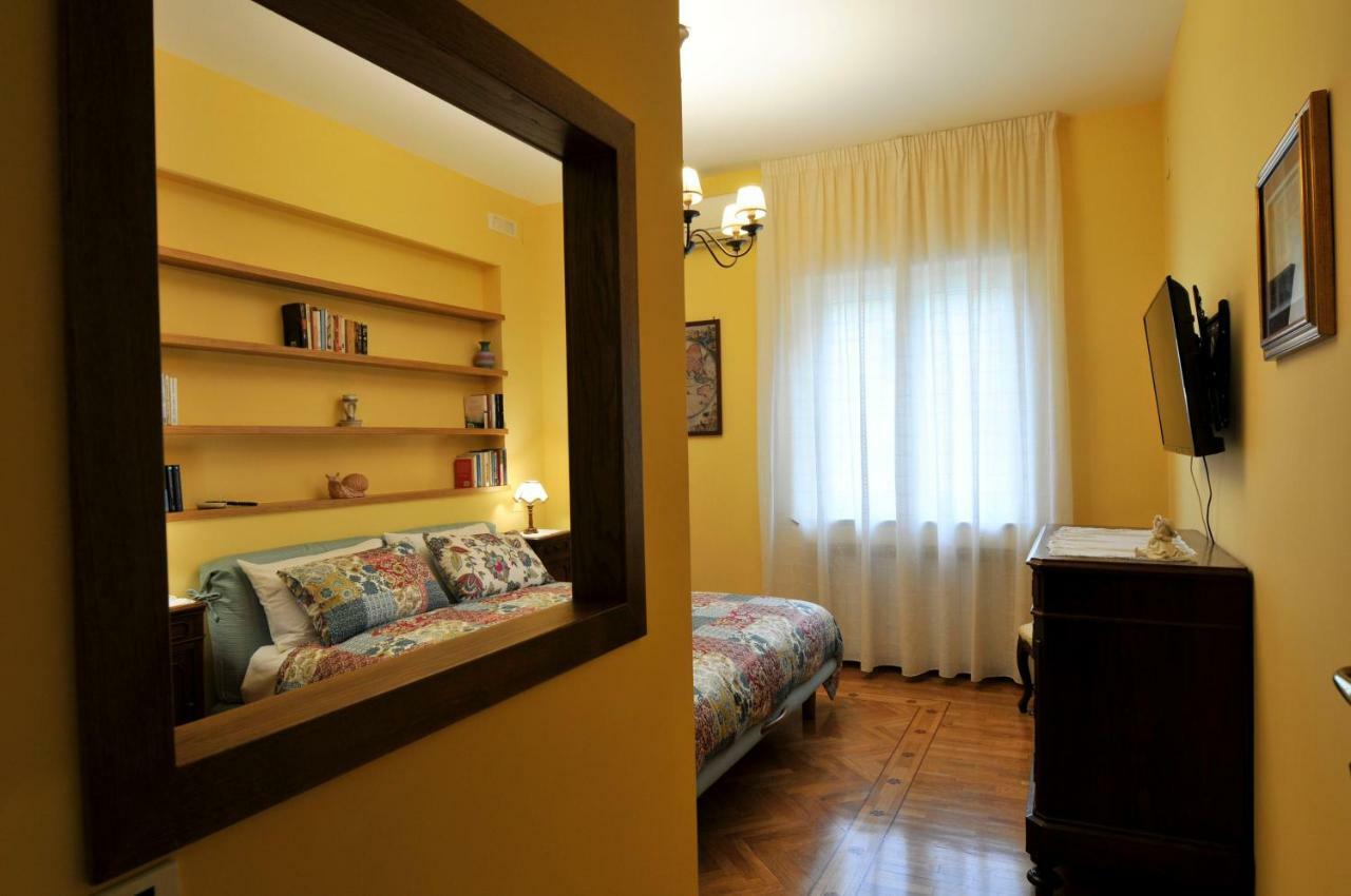 Casa Max Appartement Napels Buitenkant foto